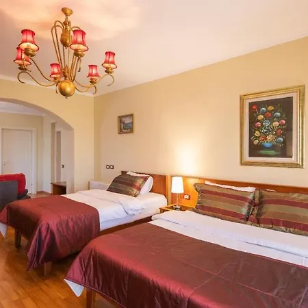 بيت ضيافة Arber غوليم