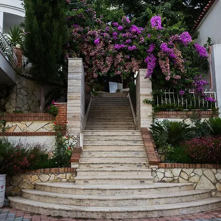 Arber بيت ضيافة غوليم