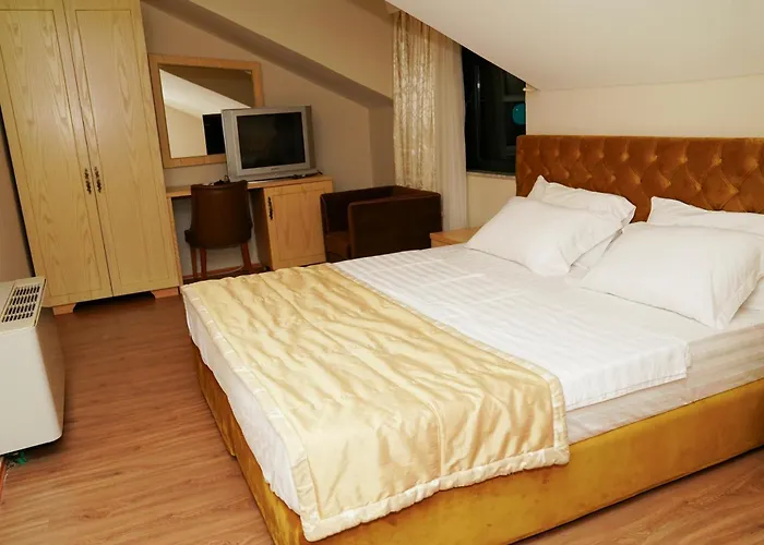 Arber Golem (Tirana)